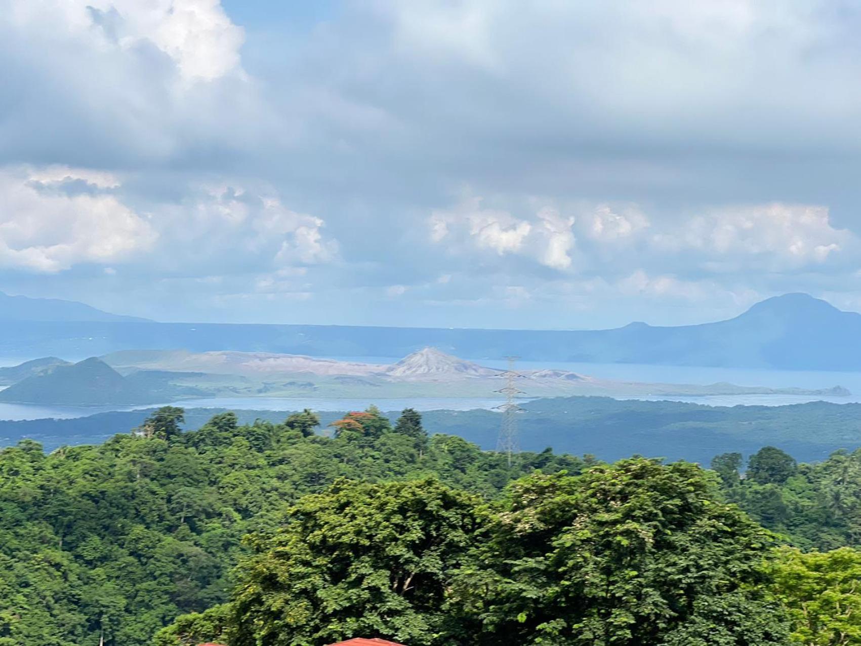 Splendido Tagagtay Taal Lake Staycation Free Parking Netflix No Free Pool Tagaytay City Exterior foto
