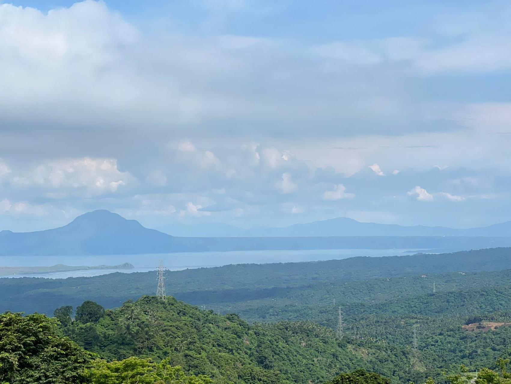 Splendido Tagagtay Taal Lake Staycation Free Parking Netflix No Free Pool Tagaytay City Exterior foto
