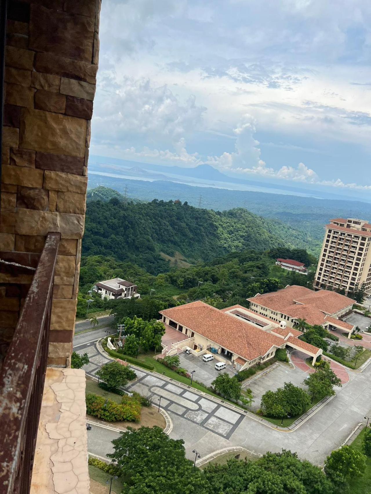 Splendido Tagagtay Taal Lake Staycation Free Parking Netflix No Free Pool Tagaytay City Exterior foto