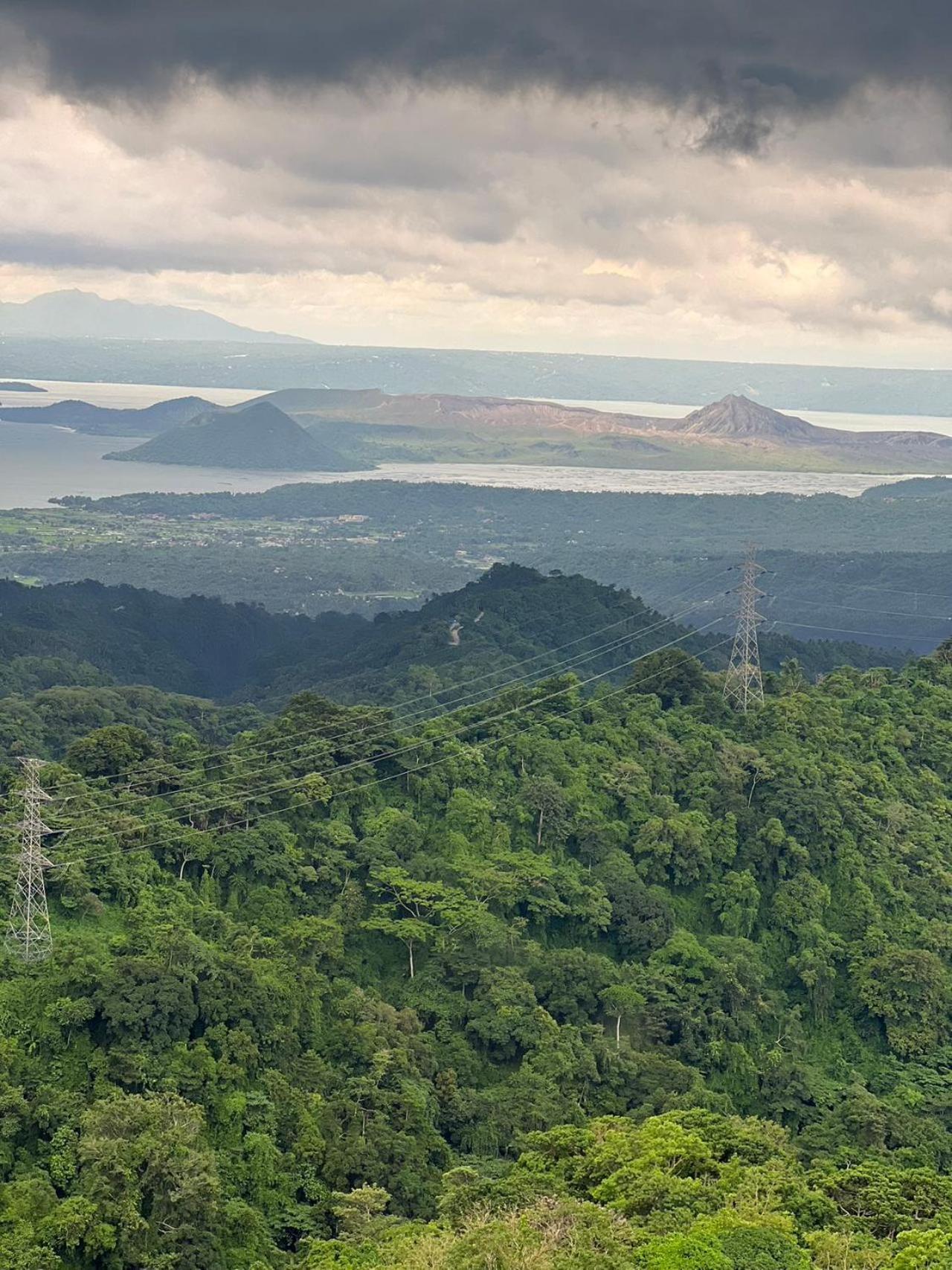 Splendido Tagagtay Taal Lake Staycation Free Parking Netflix No Free Pool Tagaytay City Exterior foto